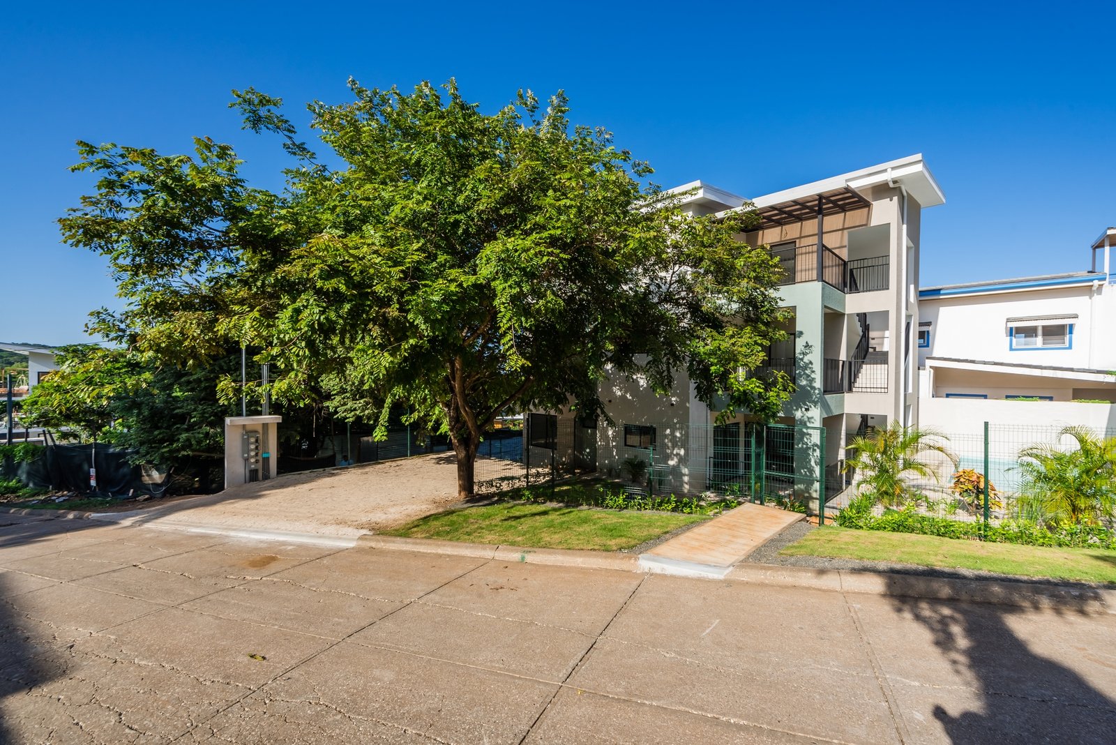 Tamarindo, 50309, 2 Bedrooms Bedrooms, ,2 BathroomsBathrooms,Apartment,For Sale,1141