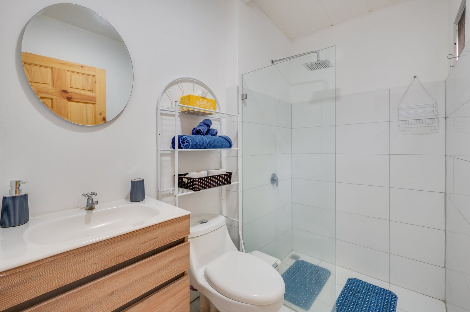 Guatemala de Santa Rosa, 3 Bedrooms Bedrooms, ,3 BathroomsBathrooms,House / Villa,For Sale,1172