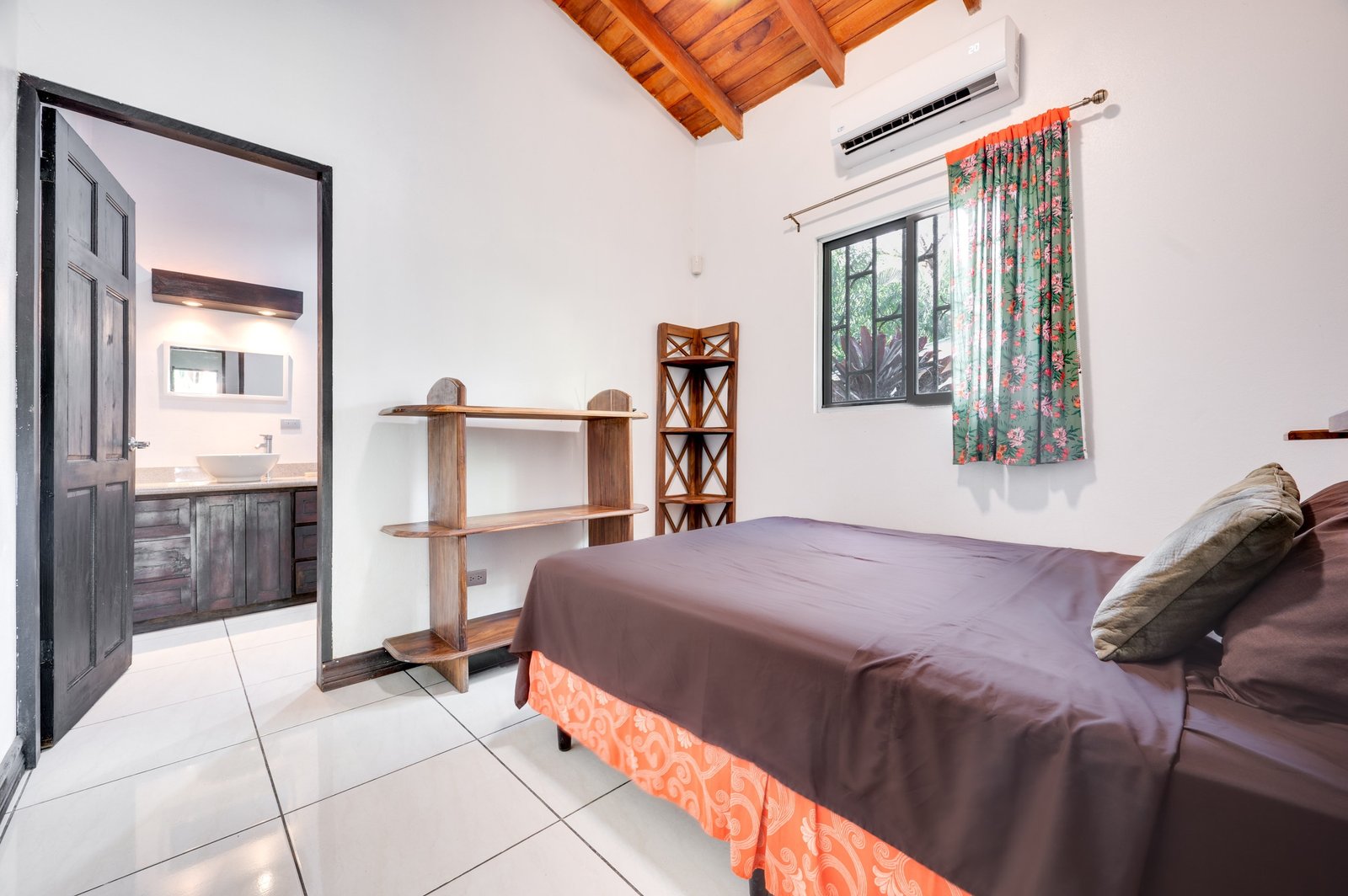 Playa Potrero, 50308, 8 Bedrooms Bedrooms, ,8 BathroomsBathrooms,House / Villa,For Sale,1173