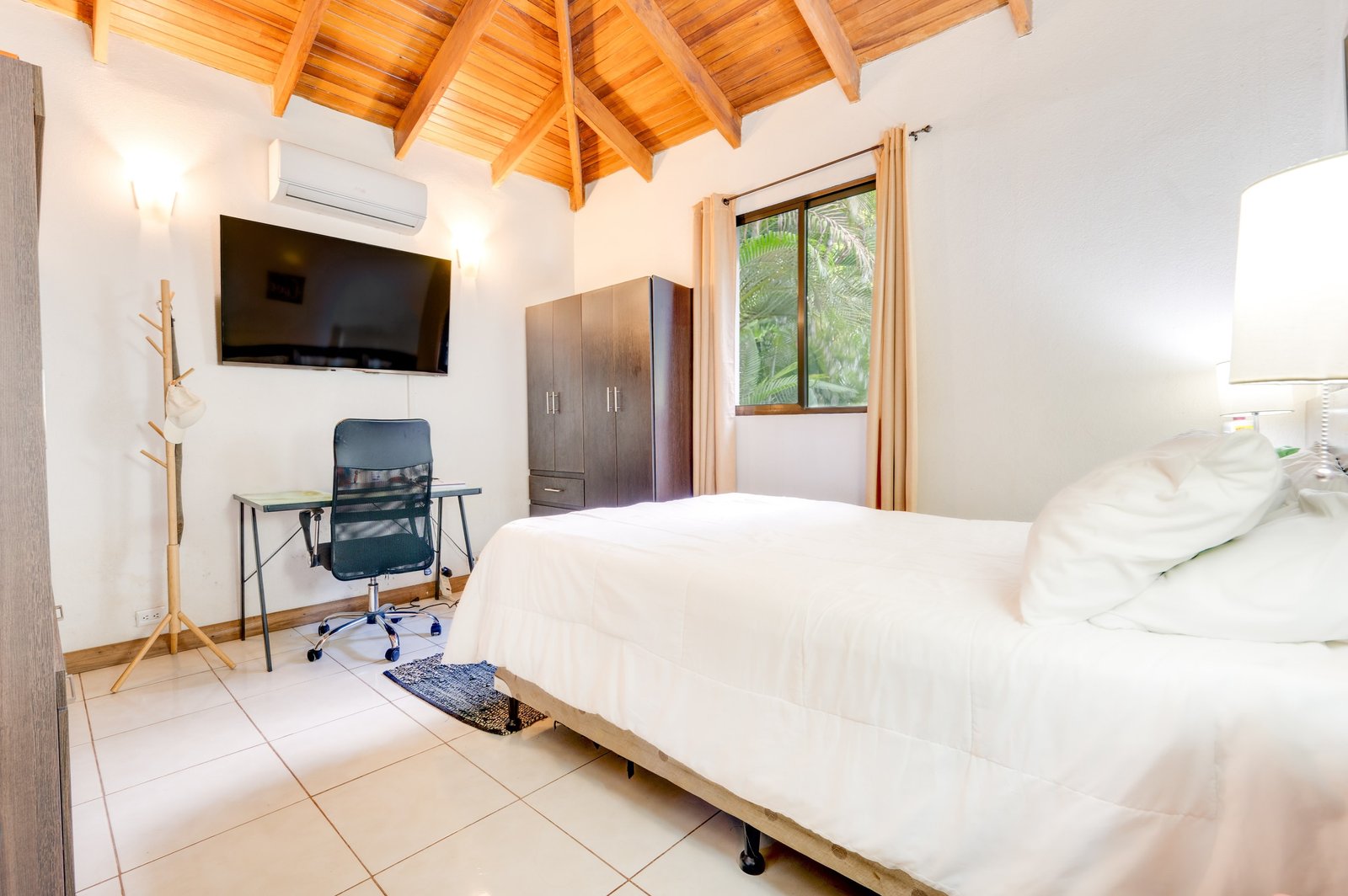 Playa Potrero, 50308, 8 Bedrooms Bedrooms, ,8 BathroomsBathrooms,House / Villa,For Sale,1173