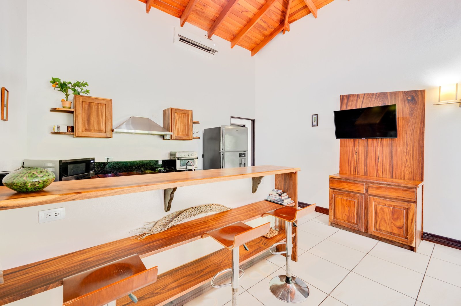 Playa Potrero, 50308, 8 Bedrooms Bedrooms, ,8 BathroomsBathrooms,House / Villa,For Sale,1173