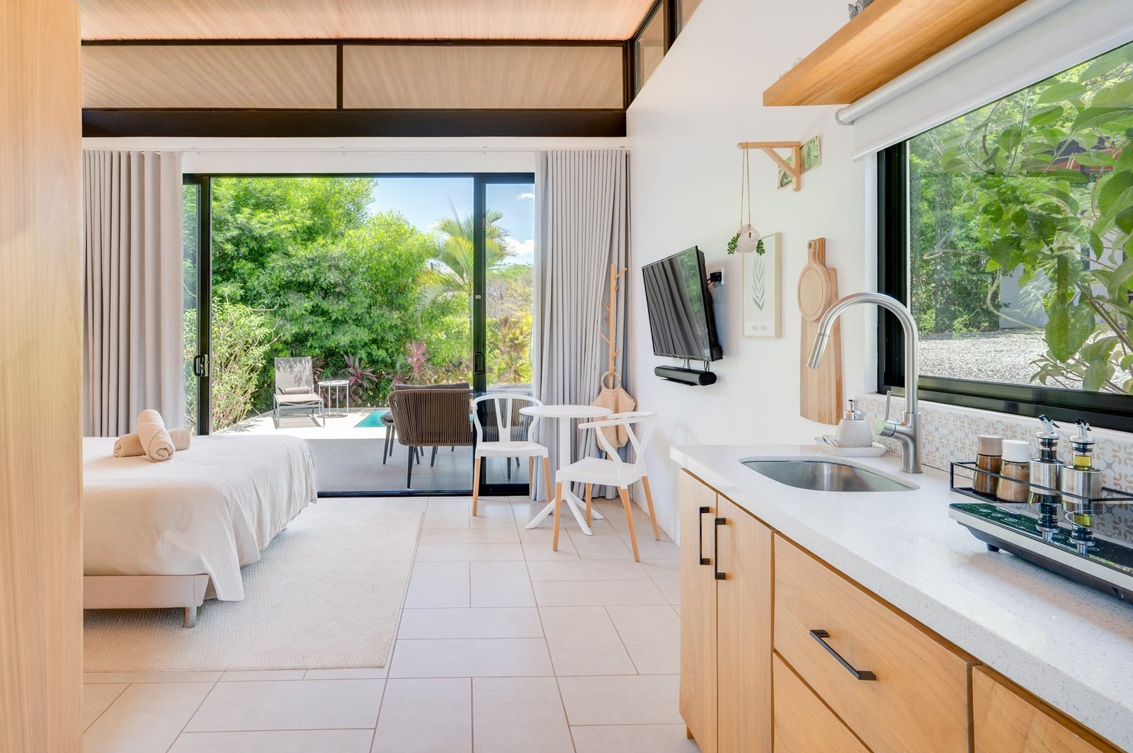 Santa Cruz, Santa Cruz, 50309, 3 Bedrooms Bedrooms, ,3 BathroomsBathrooms,House / Villa,For Sale,1182