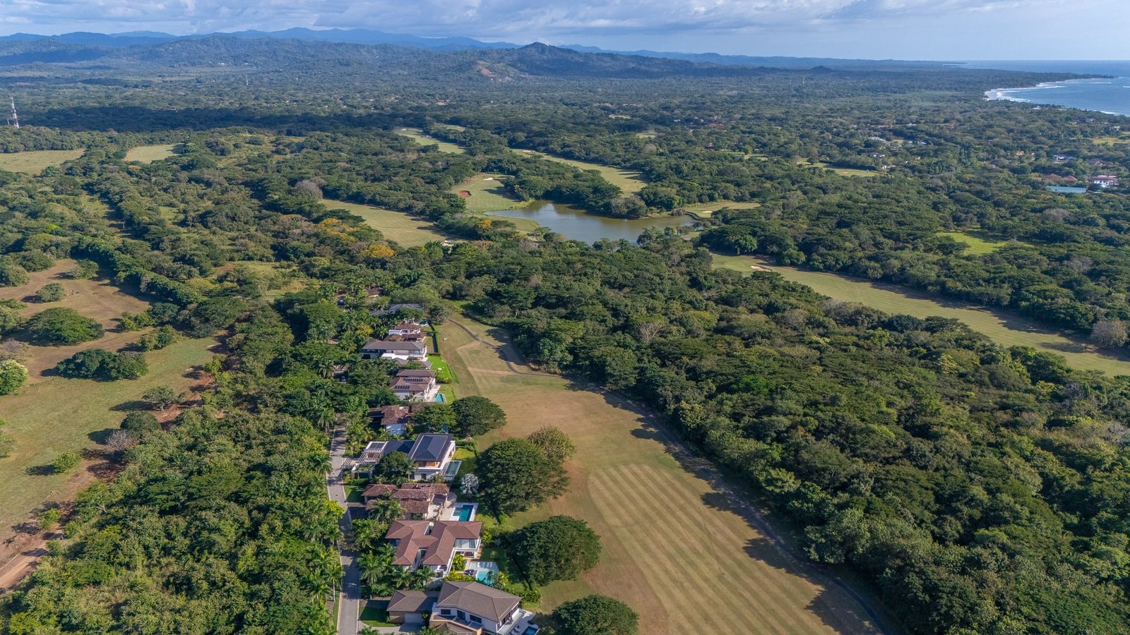 Dulce Vida, Santa Rosa, 50309, 3 Bedrooms Bedrooms, ,3 BathroomsBathrooms,Luxury Property,For Sale,Dulce Vida,1183