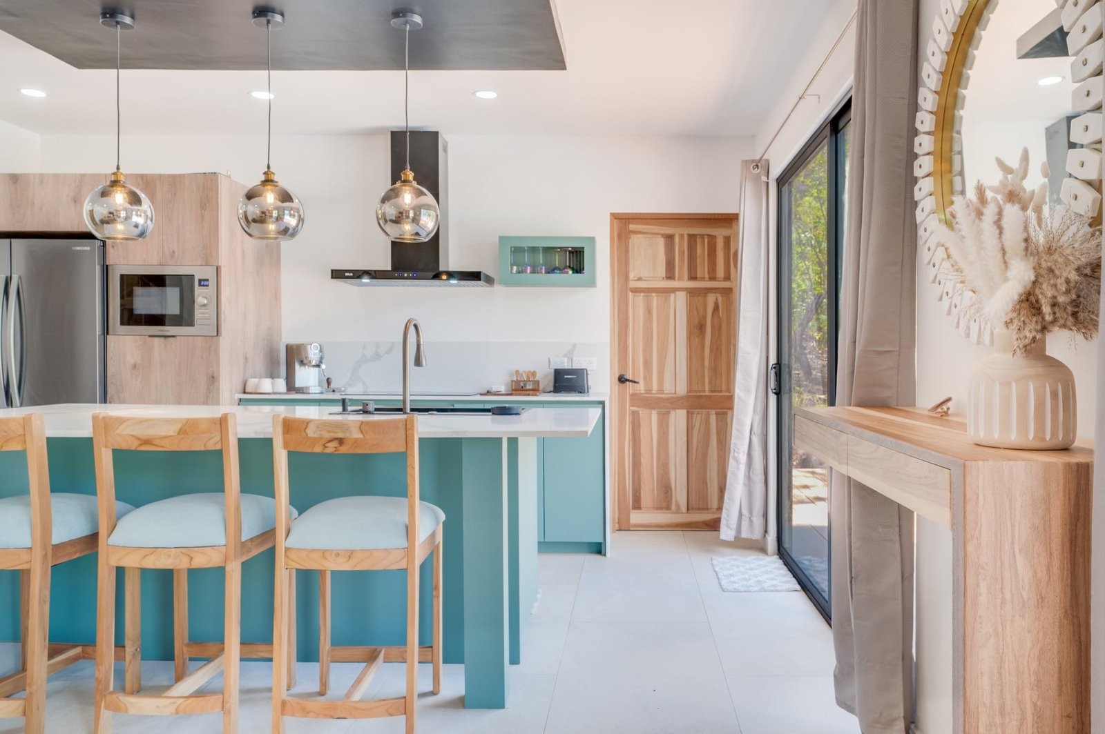 Playa Grande, 8 Bedrooms Bedrooms, ,7 BathroomsBathrooms,House / Villa,For Sale,1189