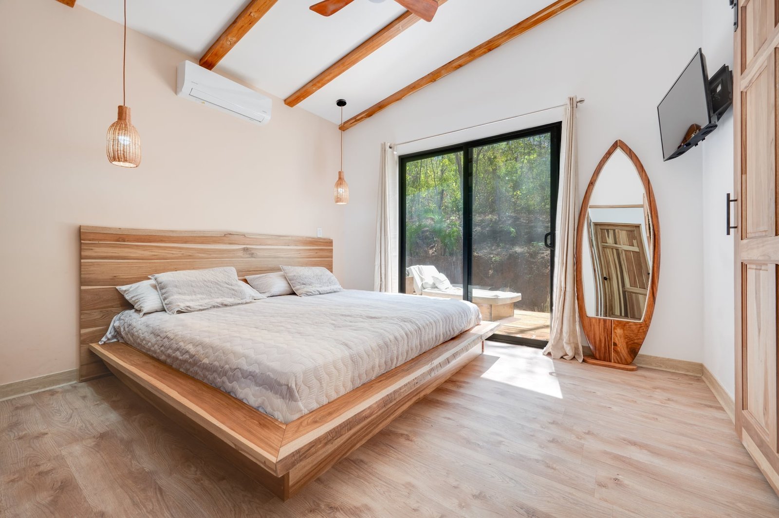 Playa Grande, 8 Bedrooms Bedrooms, ,7 BathroomsBathrooms,House / Villa,For Sale,1189