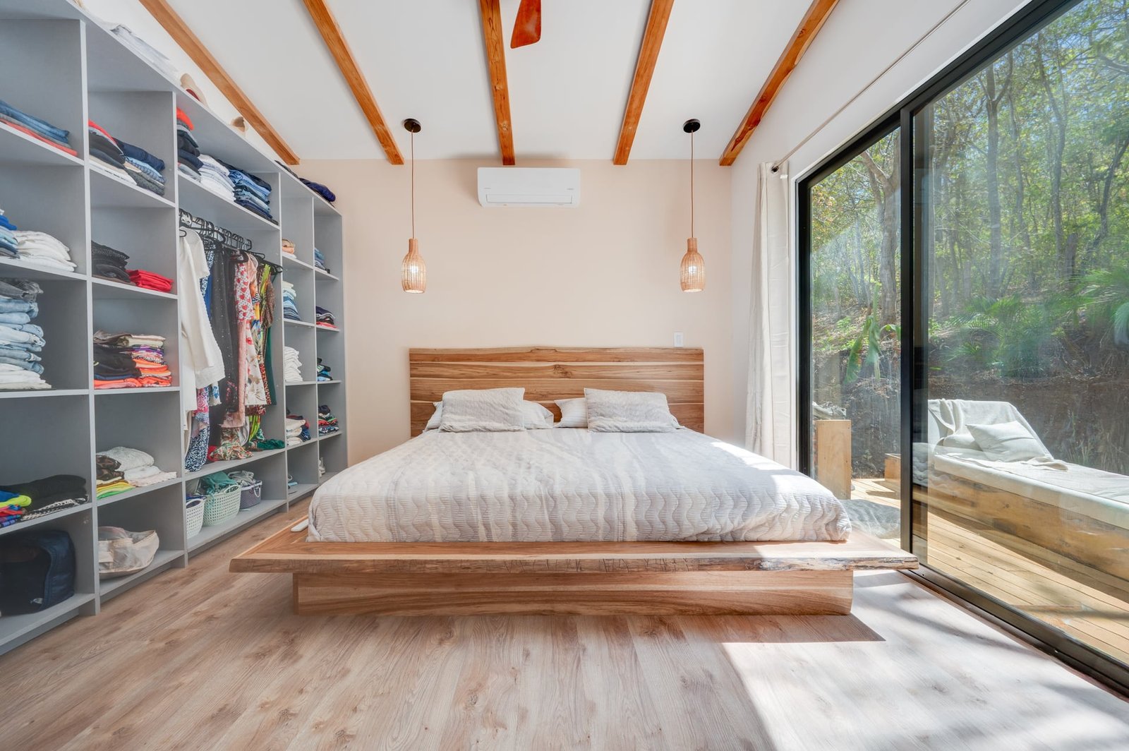 Playa Grande, 8 Bedrooms Bedrooms, ,7 BathroomsBathrooms,House / Villa,For Sale,1189