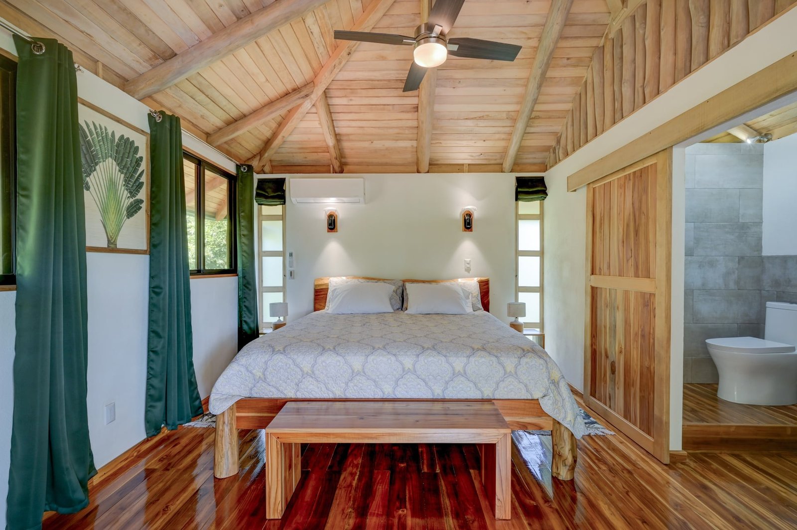 Playa Grande, 8 Bedrooms Bedrooms, ,7 BathroomsBathrooms,House / Villa,For Sale,1189