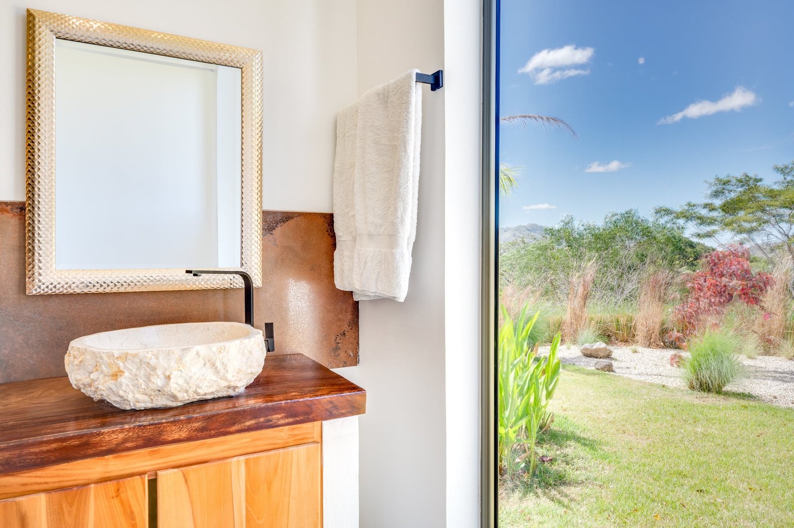 Finca panam&aacute;, 50309, 3 Bedrooms Bedrooms, ,3 BathroomsBathrooms,House / Villa,For Sale,1190