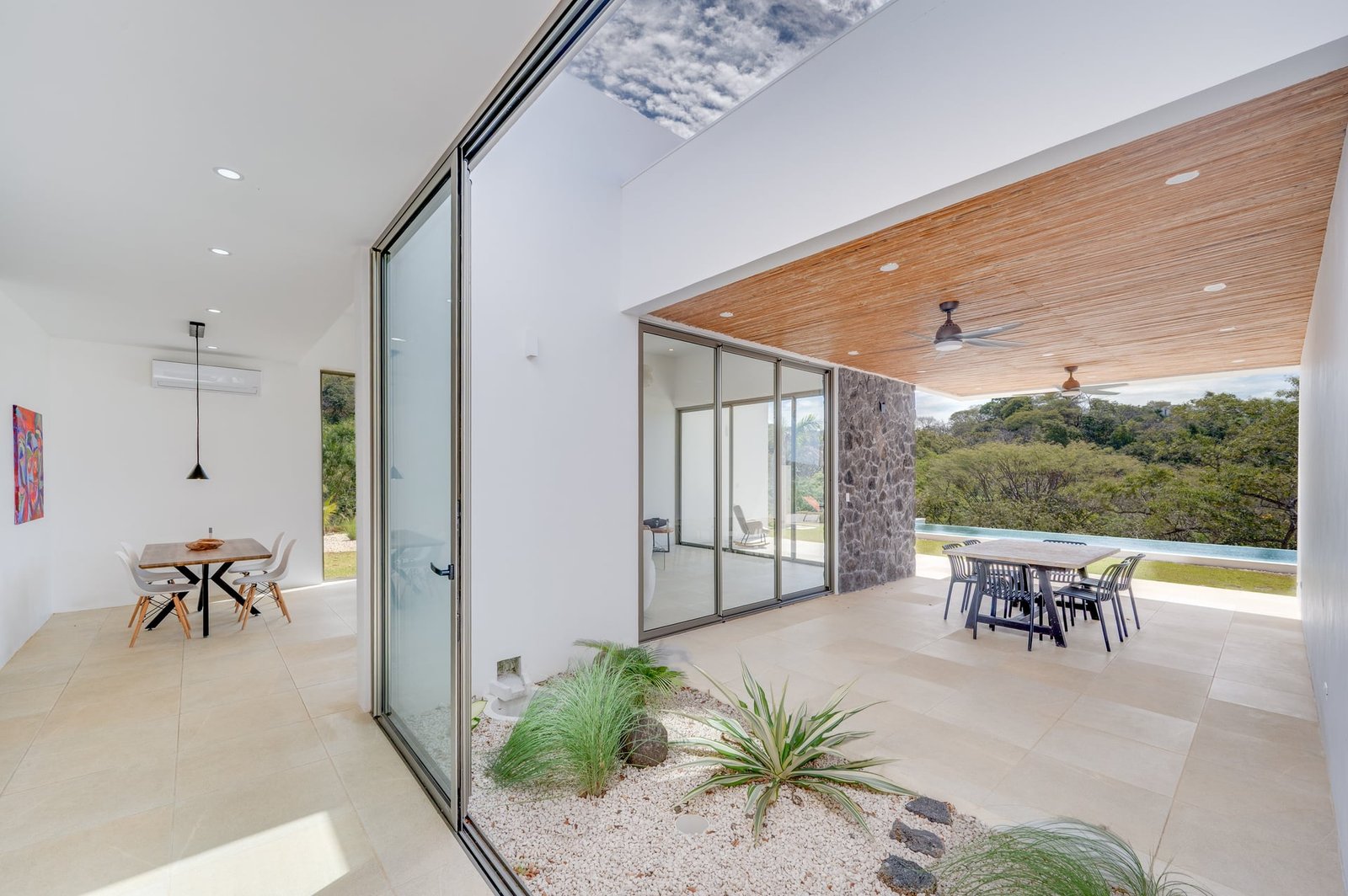 Finca panam&aacute;, 50309, 3 Bedrooms Bedrooms, ,3 BathroomsBathrooms,House / Villa,For Sale,1190