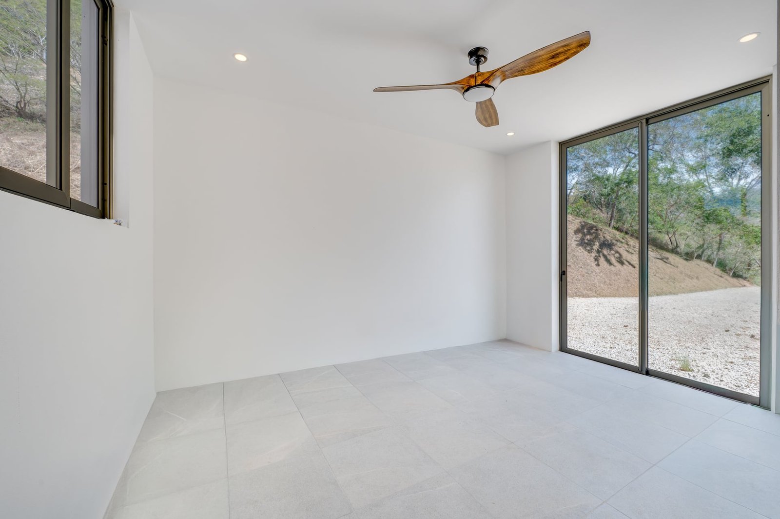 Finca panam&aacute;, 50309, 3 Bedrooms Bedrooms, ,3 BathroomsBathrooms,House / Villa,For Sale,1190